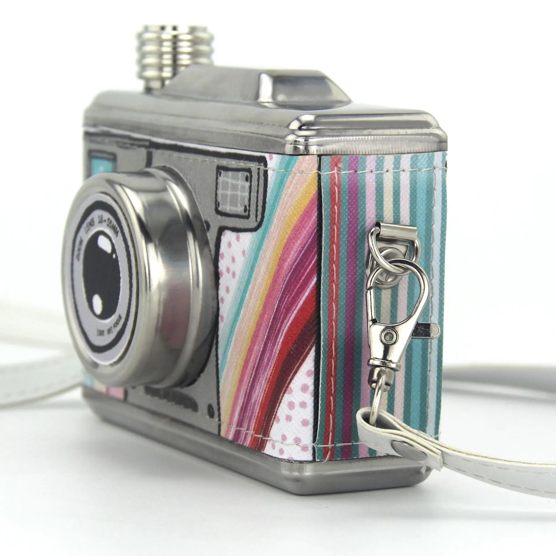 11OZ Creative Stainless Steel Hip Flask New Portable Whiskey Rum Camera Hip Flask Carry Flask For Alcohol With Funnel Gift