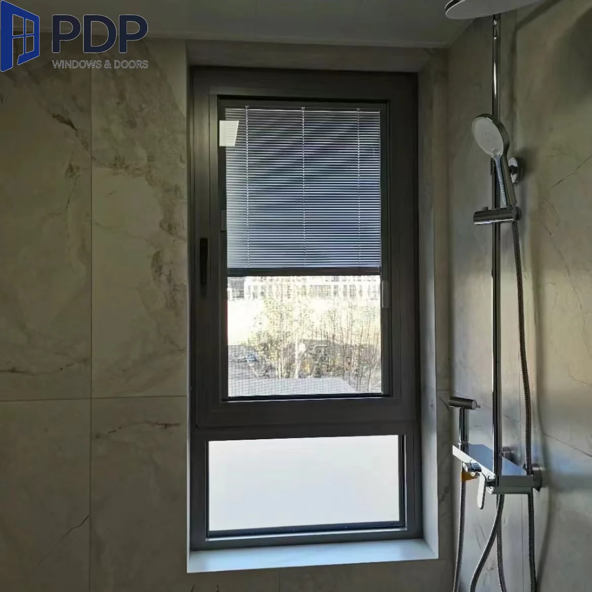 Customized Modern Energy-Efficient Aluminium Soundproof Swing Open With  Blinds Casement Windows For Home