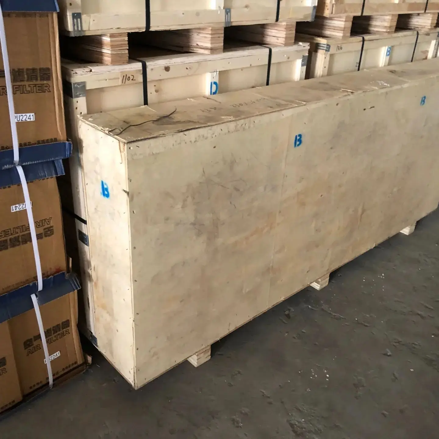 Original Truck Parts HOWO Gearbox Main Shaft Blade WG2210040002 Gearbox Main Shaft Large Block