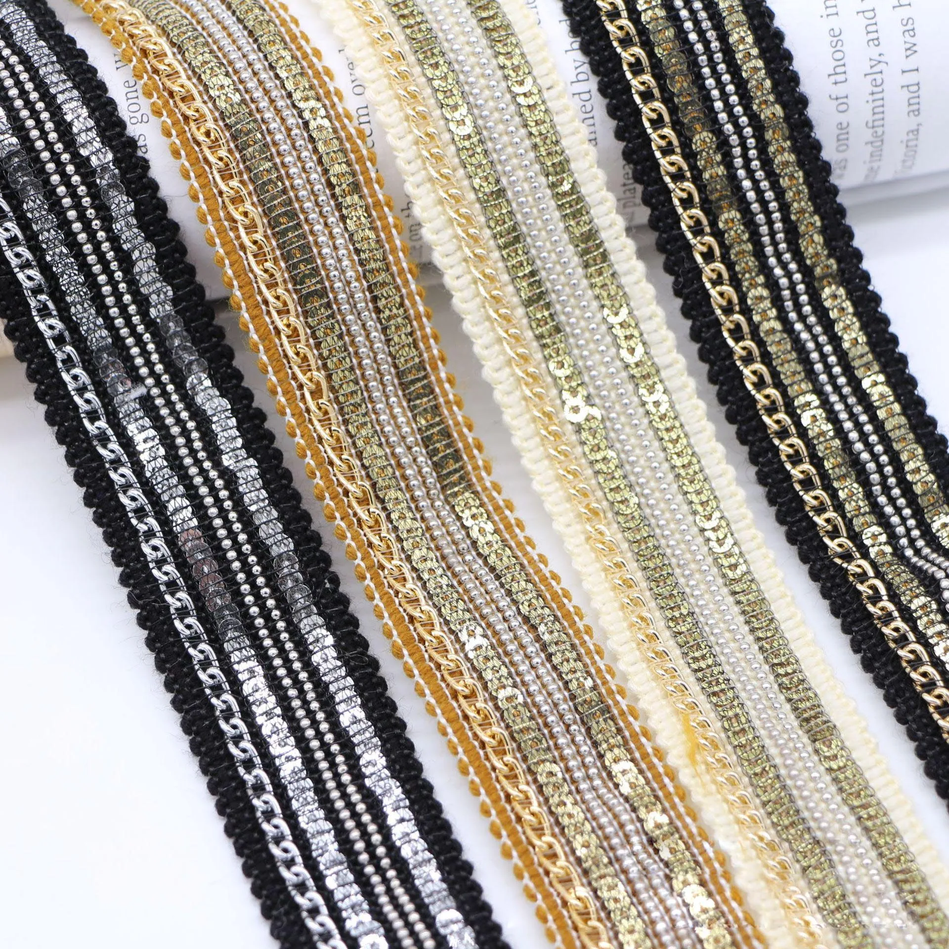 Deepeel LA054 2.5cm DIY Garment Sewing Accessories Home Textiles Decorate Bead Chain Weave Sequin Lace
