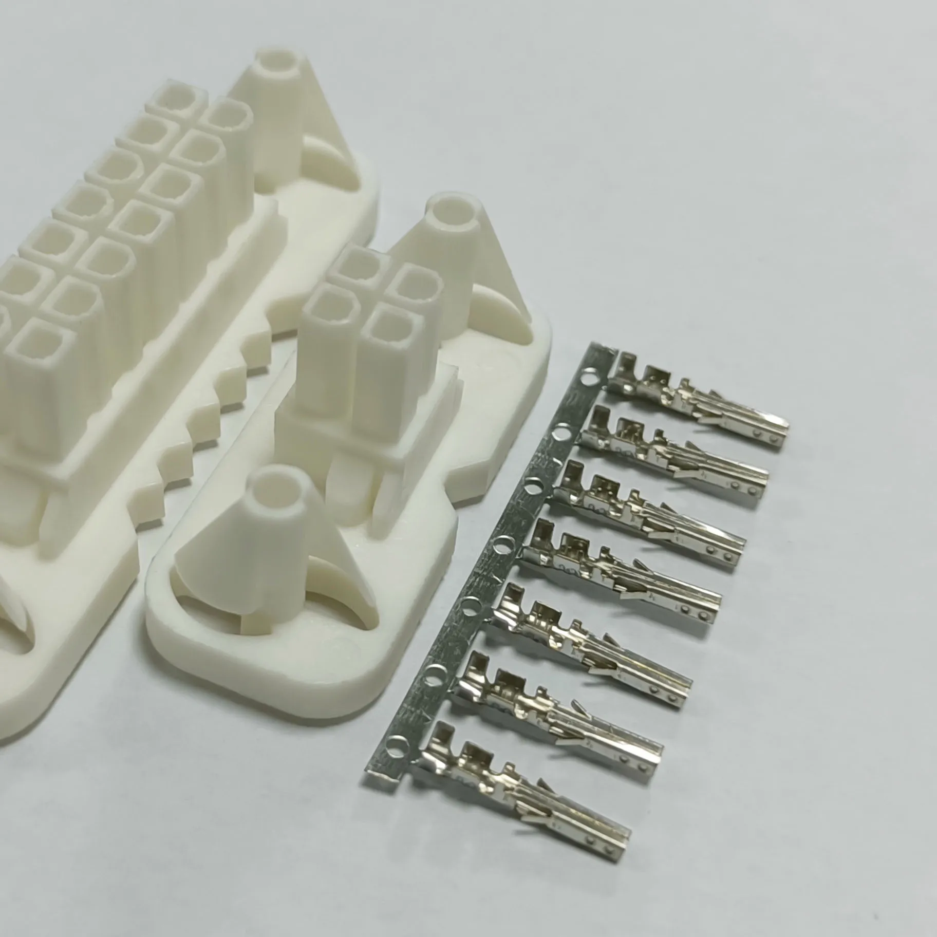 molex 4.2mm Pitch Connector  6Pin 5557 Male Housing with Terminals cable