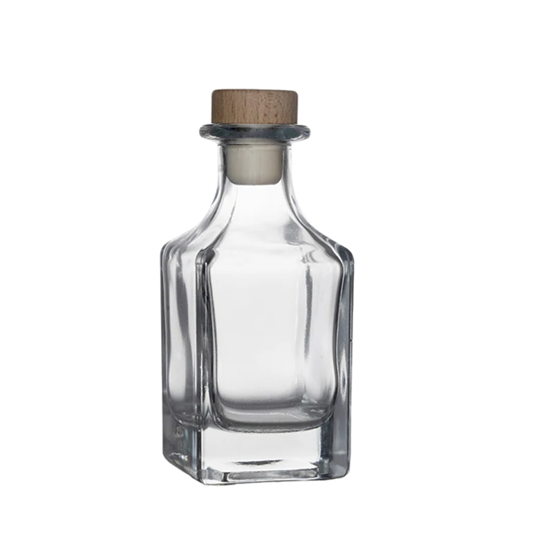 Berlin Packaging Small Empty Home Fragrance Alcoholic Beverage Bottle Square 250ml Glass Cold Brewed Coffee Liquor Bottle