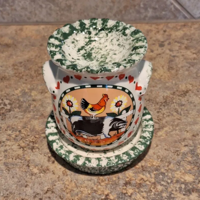 Vintage Ceramic Farm Animal Design Wax Candle Warmer Chicken and Pig Pattern Green and White Accents Nostalgic Decor Piece