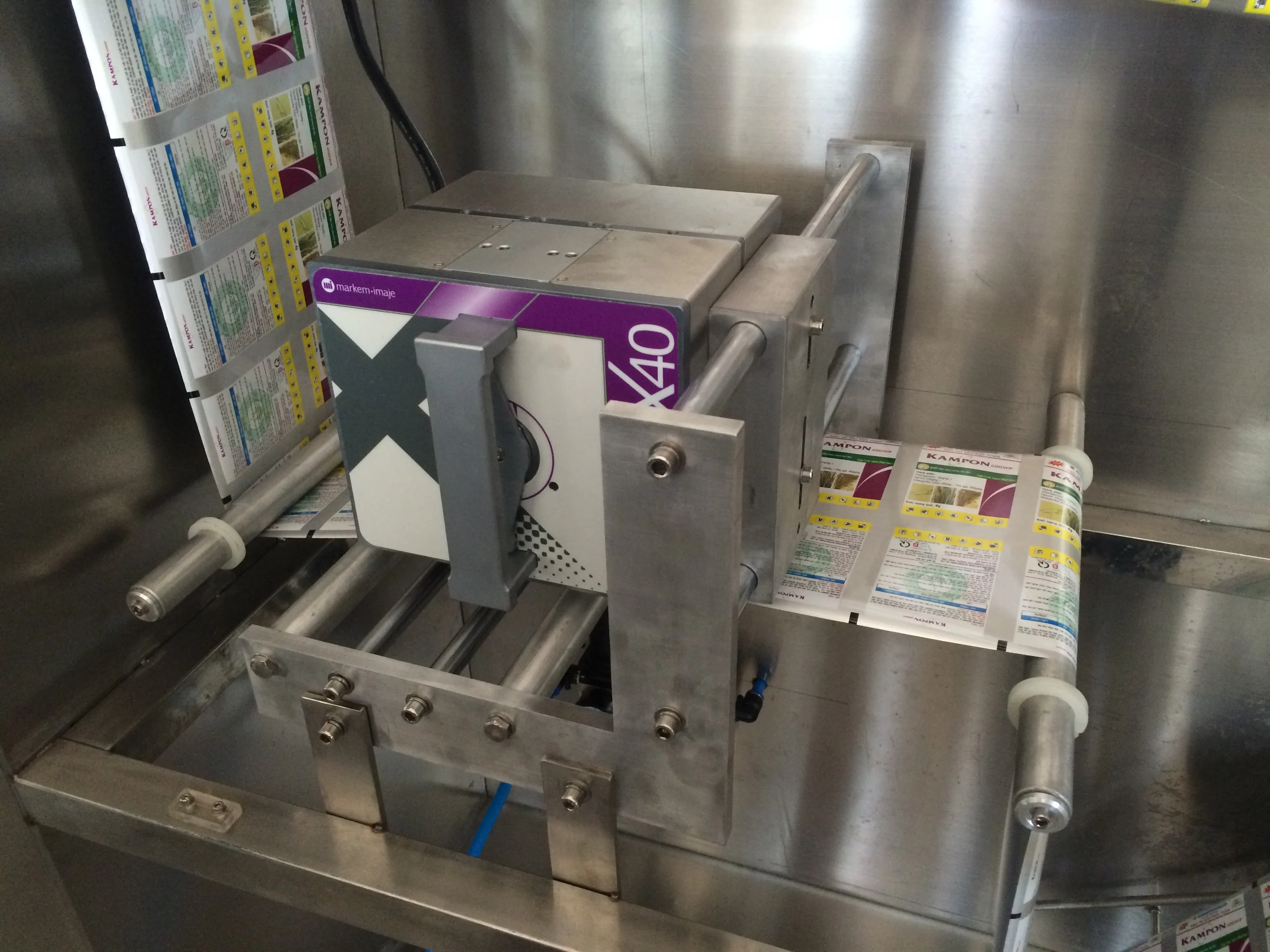 YF-110 CE Certificate and Electric Driven Type Moringa Seed Oil Filling Packaging Machine
