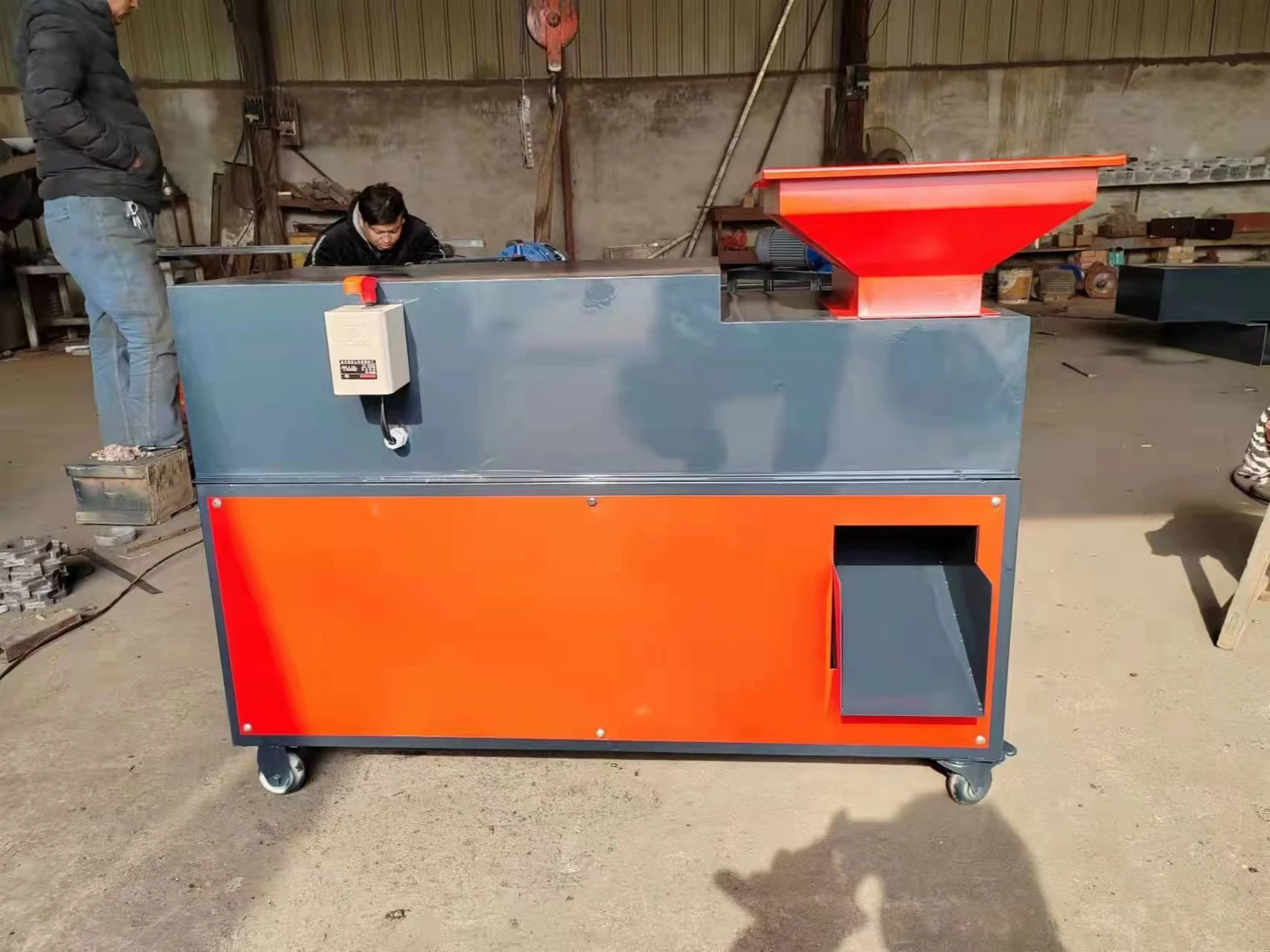 Single Shaft Plastic Shredding Machine Cow bone crusher Sheep bone crusher from China Factory