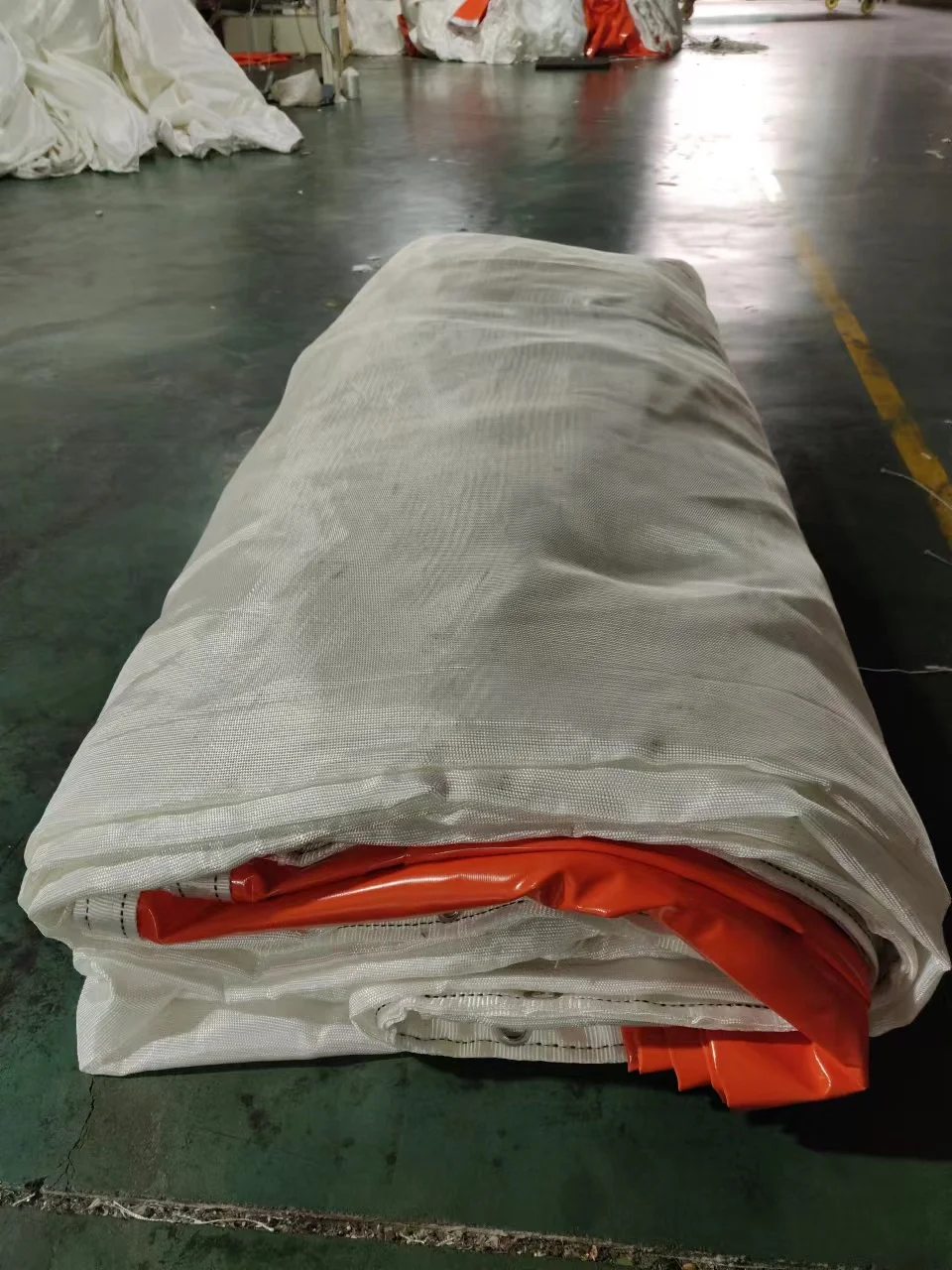Geotextile floating silt curtain For Oil spill control