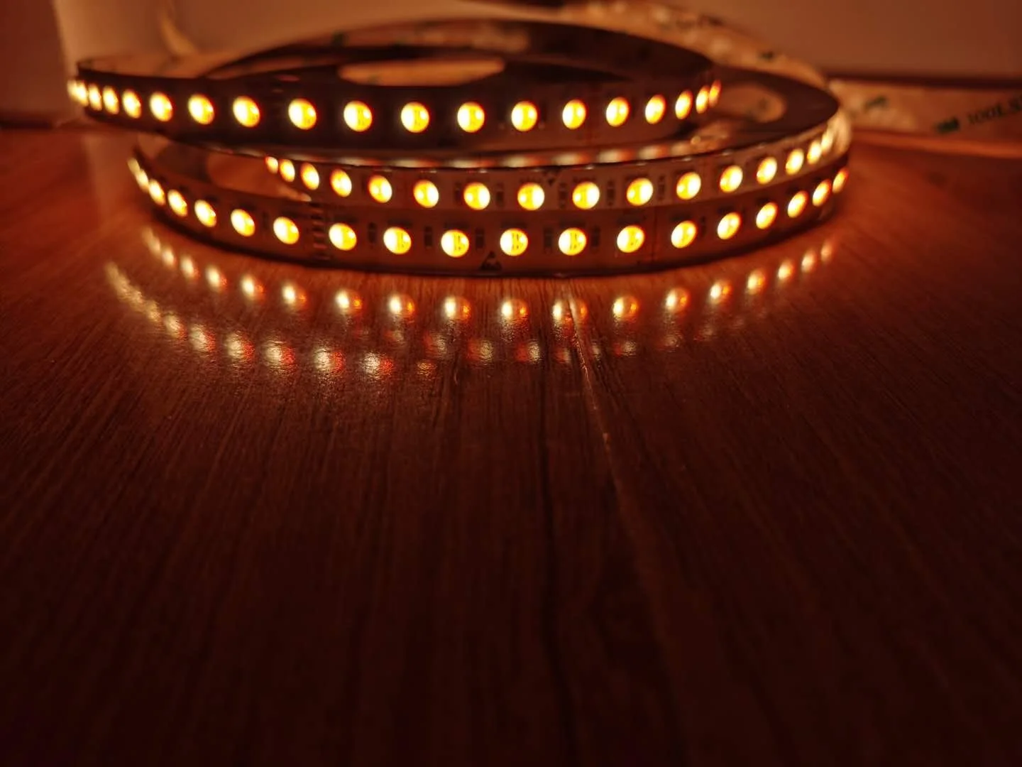 Светодиодные полосы светодиодные прочные RGBW 4 в 1 CUL CE RoHS IP20 высокое качество освещение проектов 60Led/m rgbw лидер продаж