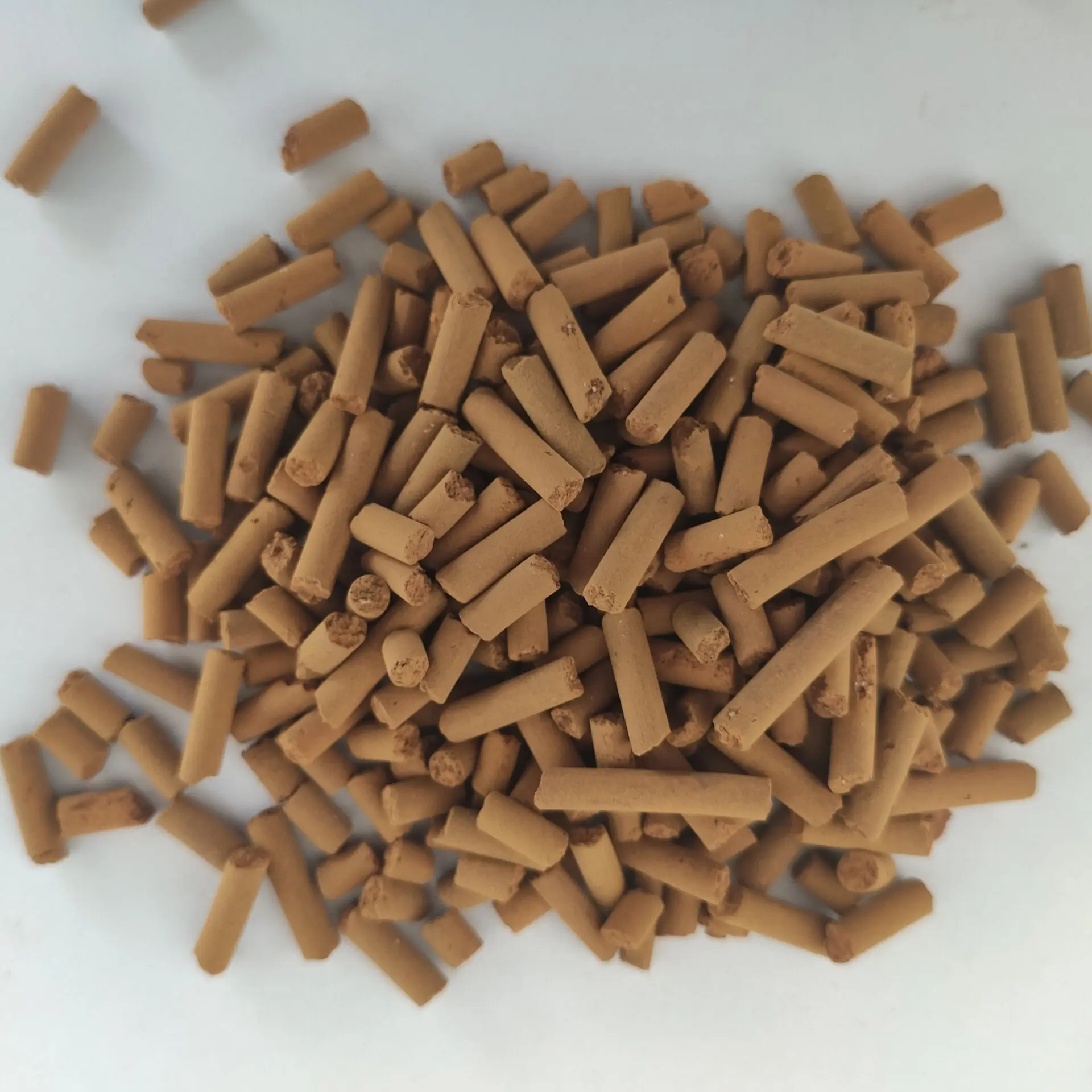 HT-TT sulfide-removal adsorbent