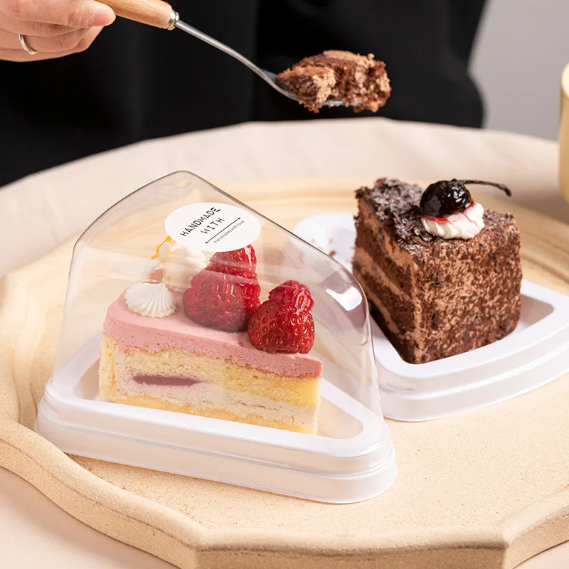 Takeaway food grade kraft paper container cardboard box dessert packaging transparent box