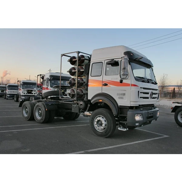 Used BEIBEN tractor truck tractor head CNG LNG 380hp 420hp  6x4 10 wheels with better price