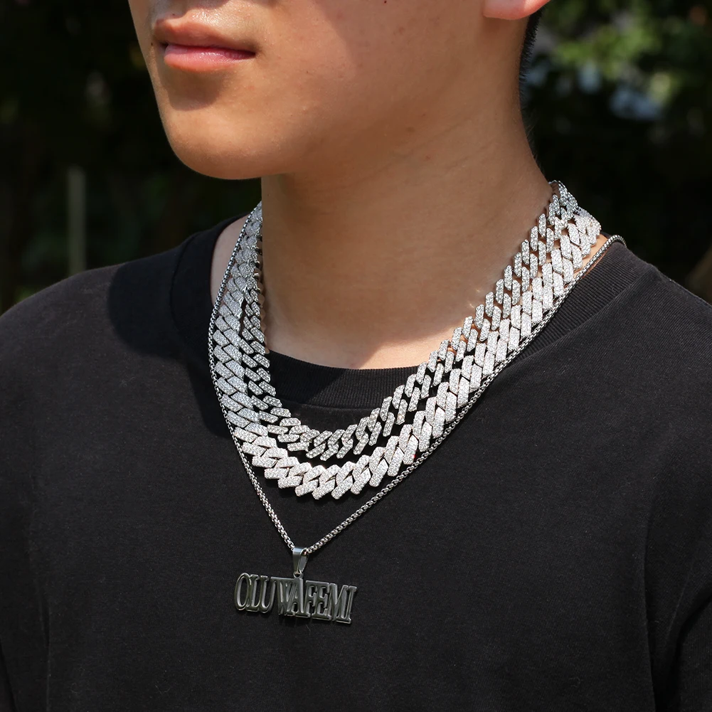 UWIN Trendy Necklace With Name Custom Name Plate Personalized 18K Gold PVD Plated Custom Stainless Steel Name Necklace Jewelry