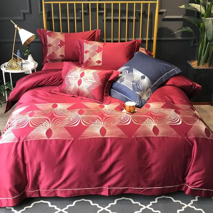 Luxury Pima Cotton 4 Piece Simple Embroidered Golden Color Duvet Cover Set Bed Sheet for Home Hotel