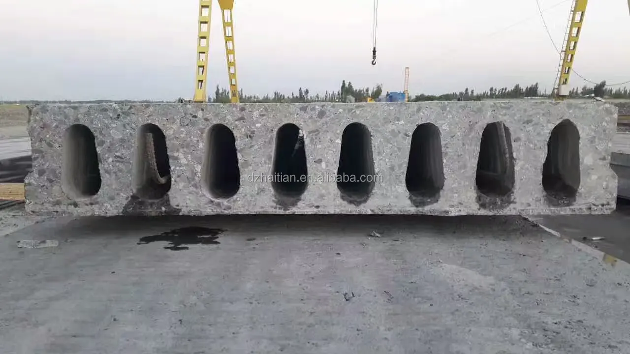 Steel reinforced concrete hollow core slab forming machine