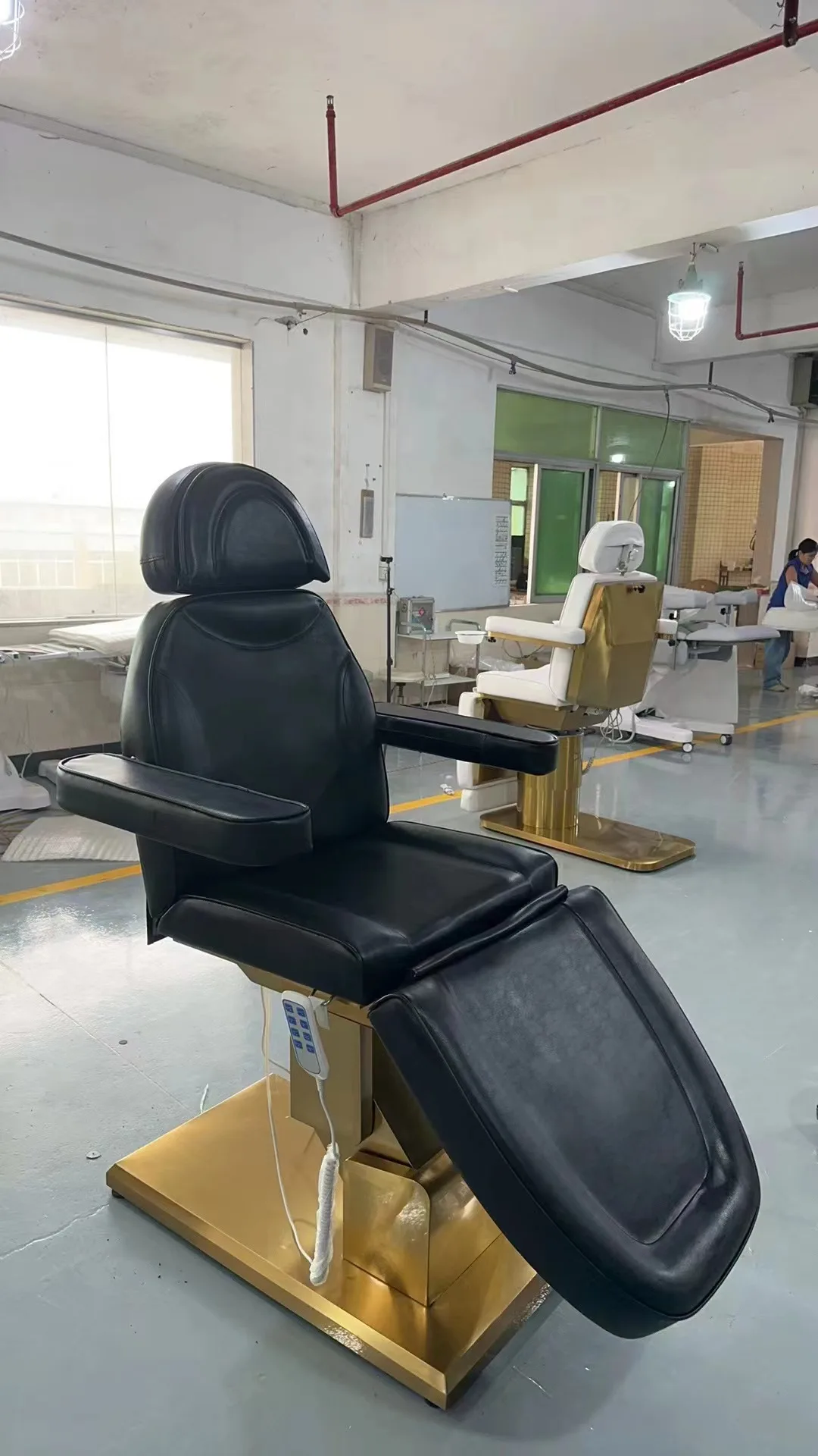 2024 Newest Hot Sale European Style Electric Beauty Bed With 3 Motors  Beauty Massage Bed For Beauty Salon