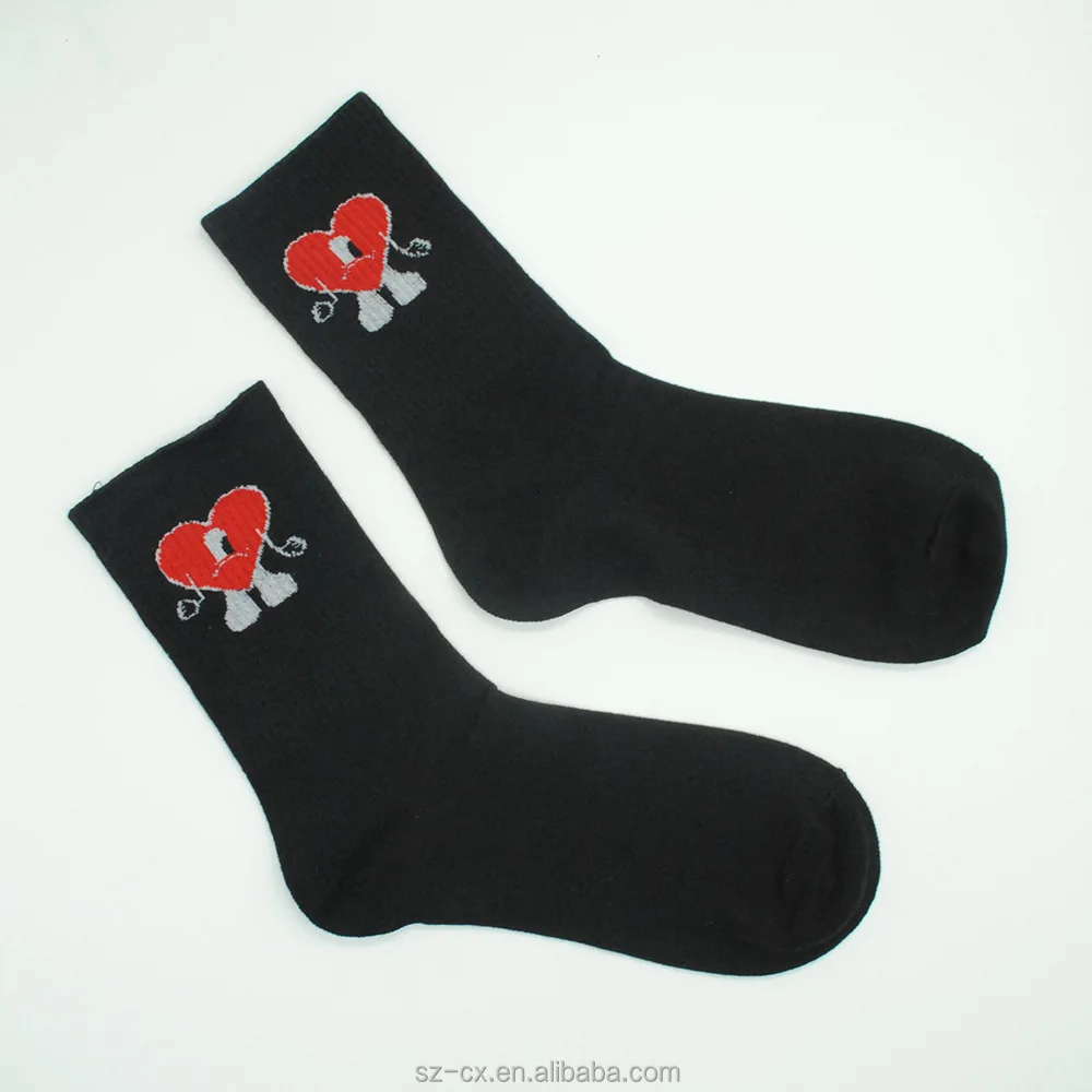 2022 fashion spring compression unisex adults men embroidery cotton bad bunny heart sock hosiery stockings men bad bunny sock