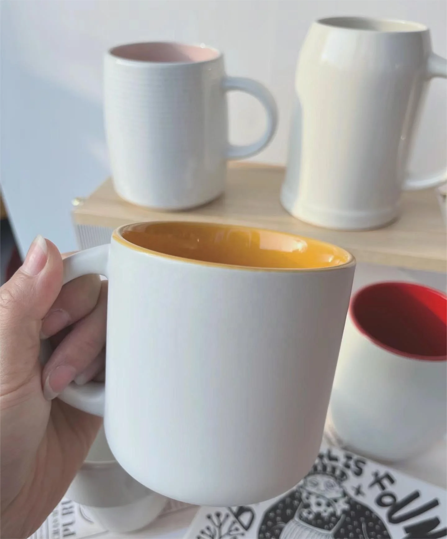 Custom Logo Nordic Ceramic Coffee Mug Blank White Porcelain Cup Handgrip Pattern Eco-Friendly 300ml Capacity Personalized Gifts