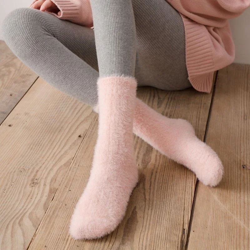 wholesale fancy Crochet yarn for knitting hat and scarf wool 6cm furry 100% nylon feather yarn mink hair yarn