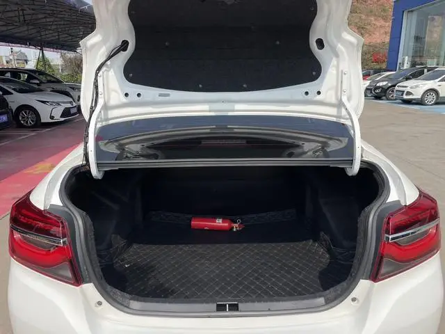 Подержанный автомобиль Toyota Corolla Vios 2019 1.5L CVT венчурное издание Euro VI 5 Door Seat низкая цена Горячая Распродажа для взрослых