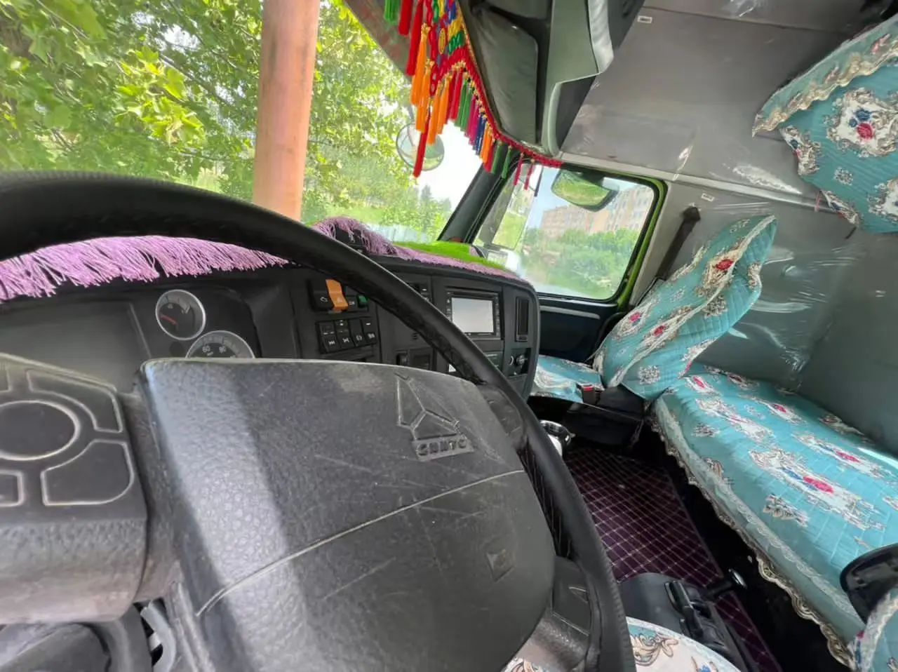 Lowest Price China SINOTRUK HOWO 371 A7 Heavy Diesel Prime Mover 6x4 Trailer Head Tractor Truck