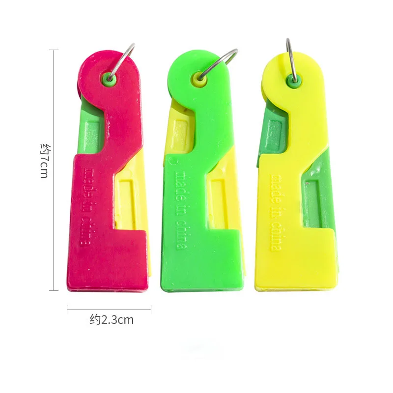 Wholesale Random Color Plastic Needle Threader For The Elderly Stitch Insertion Tool Automatic Needle Threader