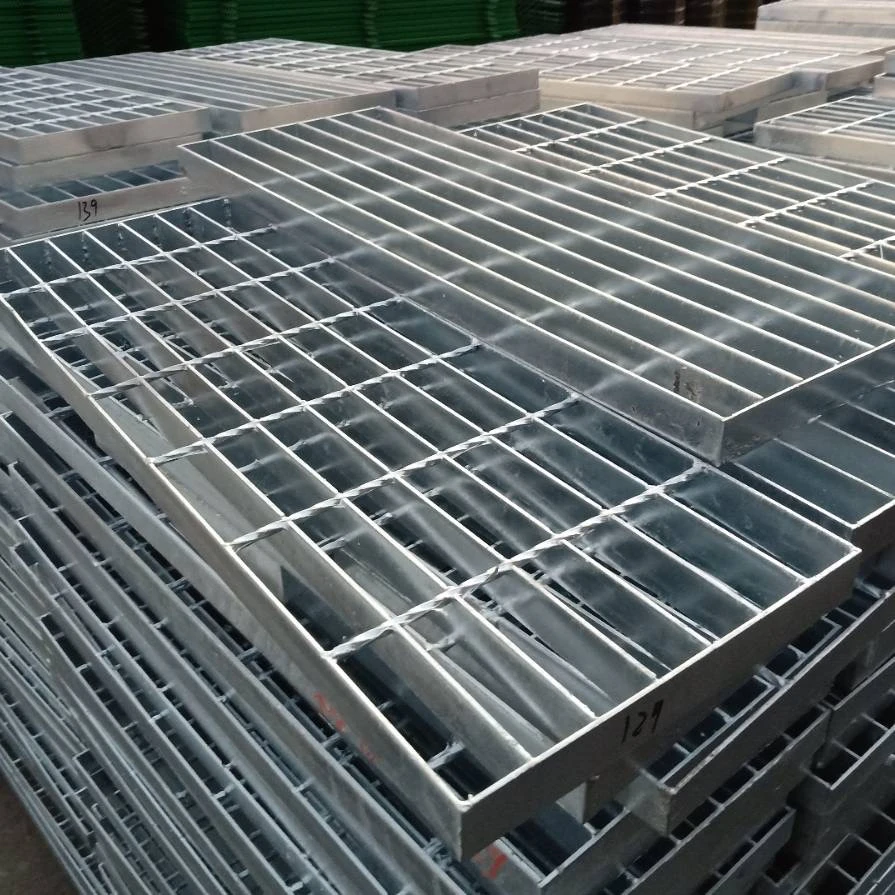 Building Materials ASTM A36 A1011 A569 Hot Dipped 32 X 5mm Hot Dipped Galvanized Steel Steel Grating