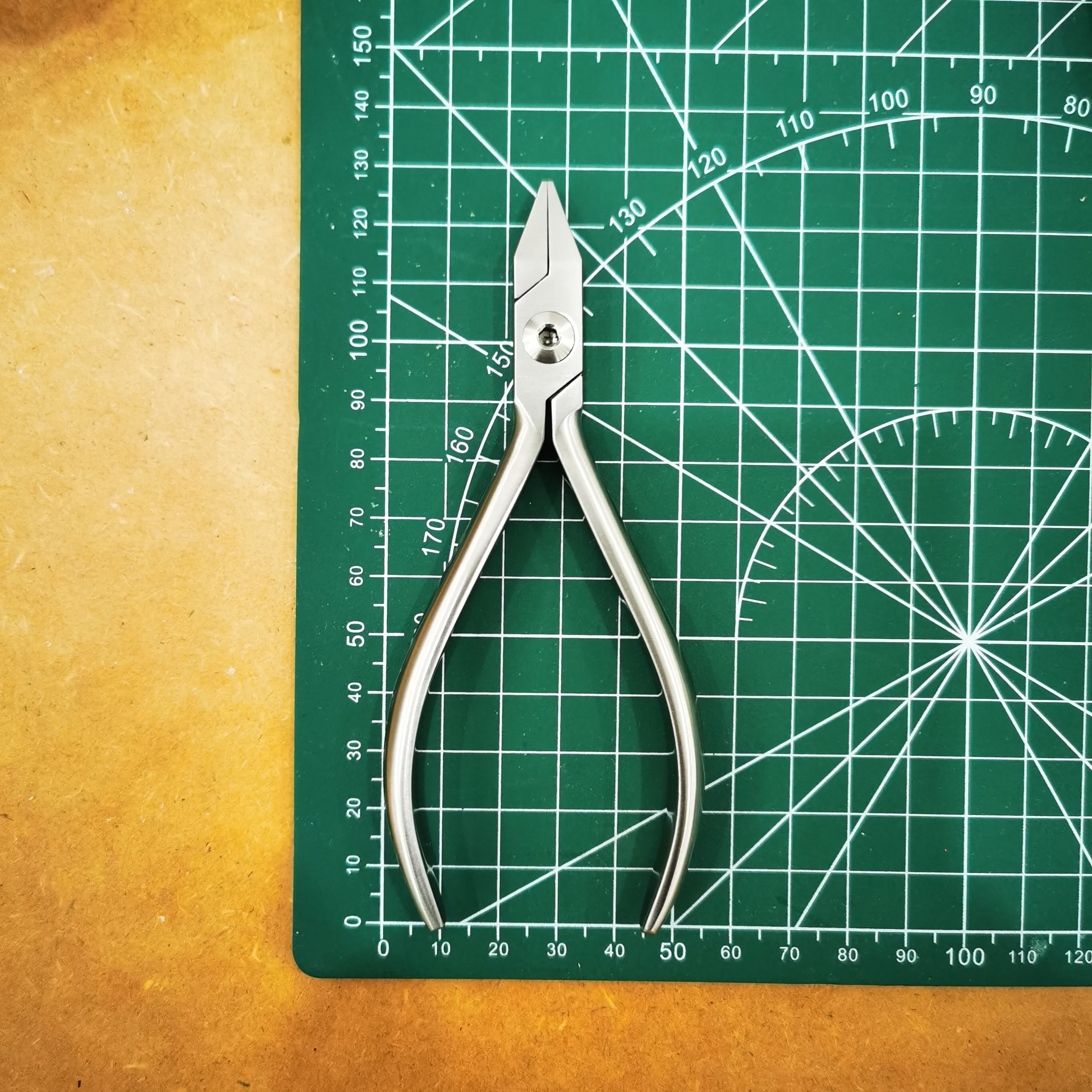 Hot Sale Adams High Quality Orthodontic Pliers for Orthodontics and Prosthetics Dental Drill Accessories