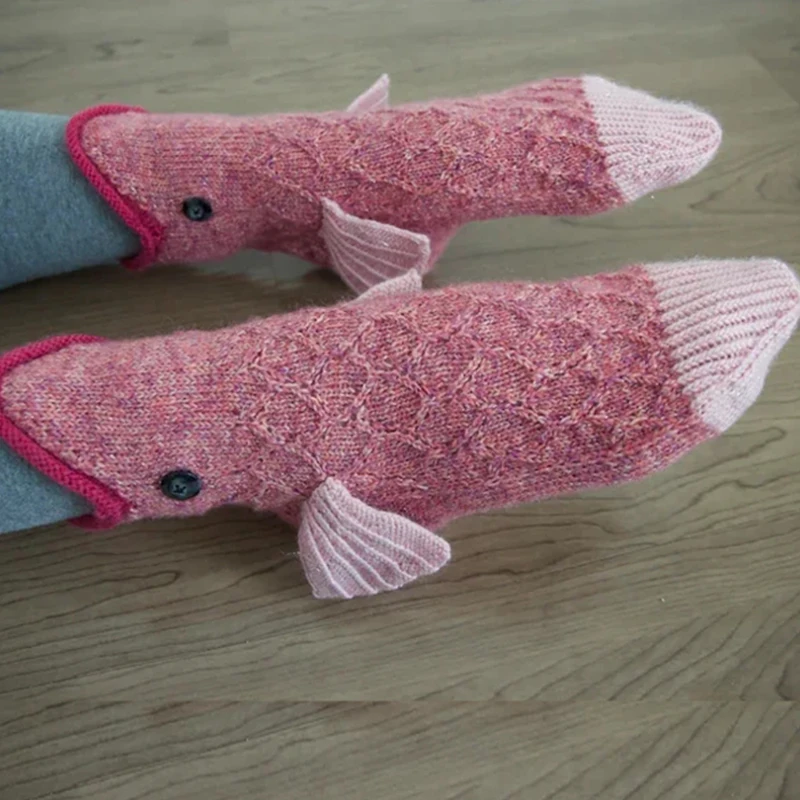 Spot indoor knitted crocodile sock designer animal home slipper socks Fashion cartoon medium tube floor funny socks