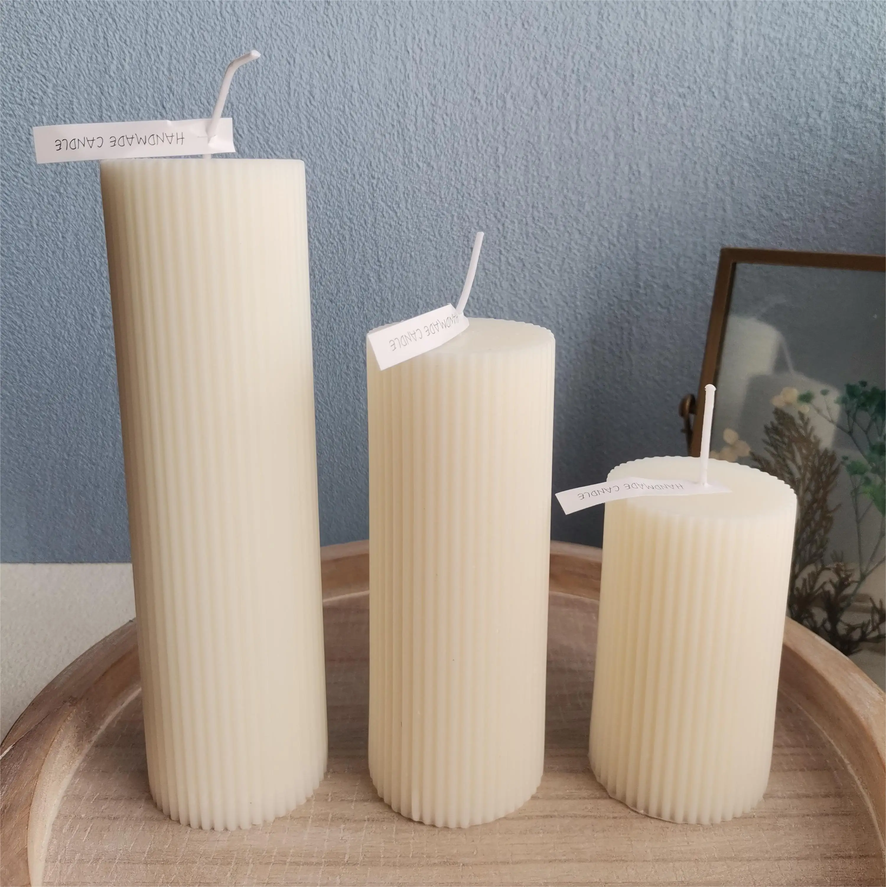 Wholesale Export Private Label Ivory White Vertical Stripe Pillar Candles for Banquet Wedding Home Decoration