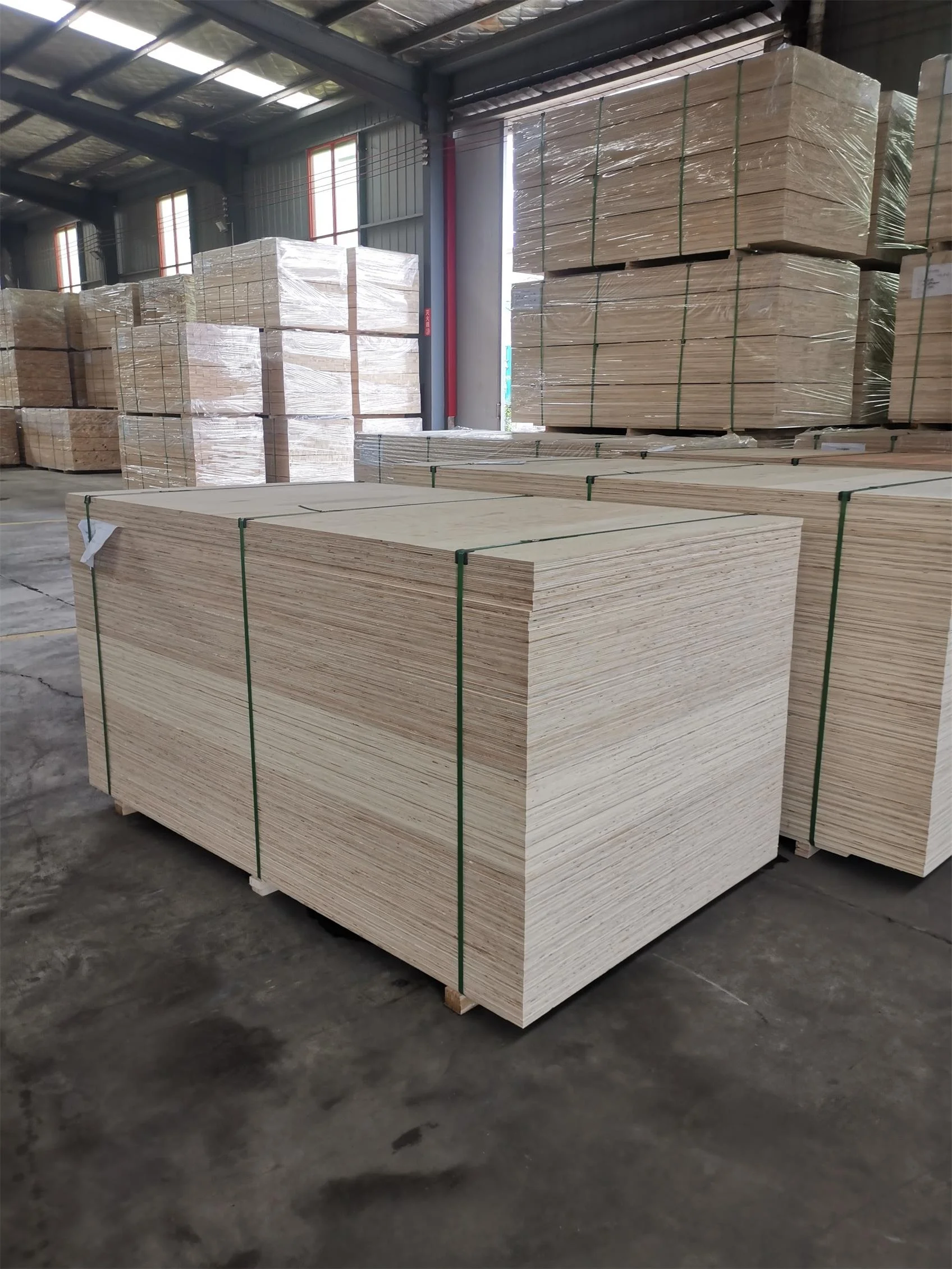 high quality LVL plywood board wood for construction scaffolding boards to Concrete Slab Beam Formwork