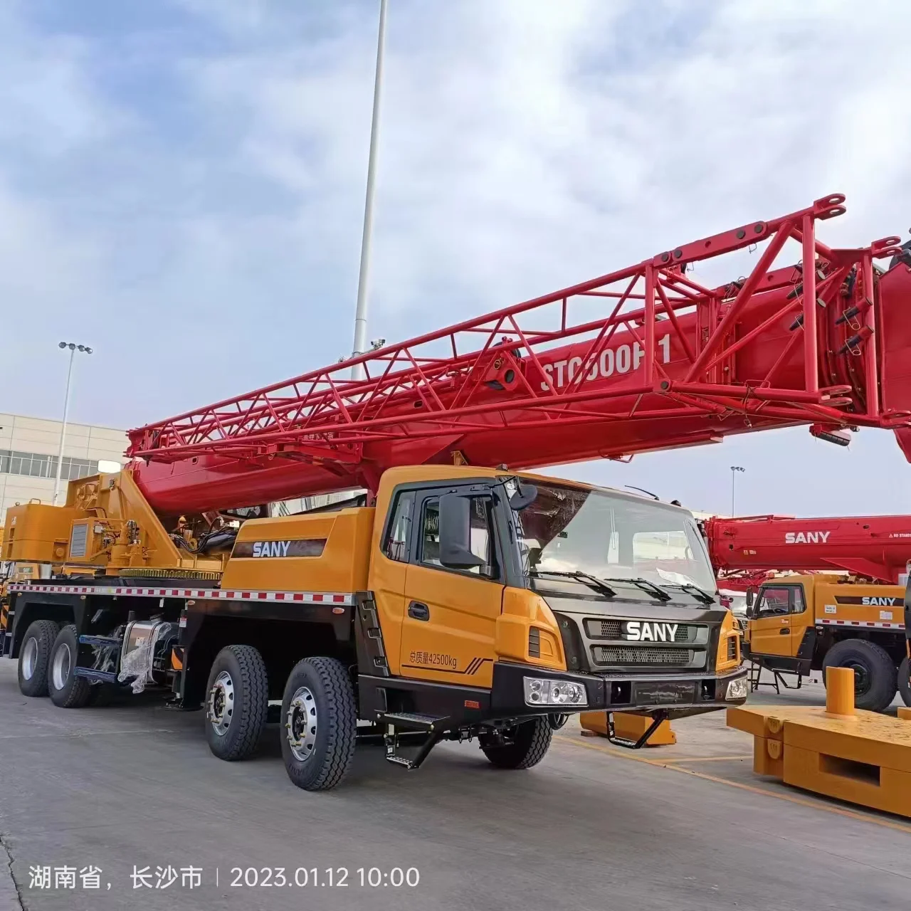 25ton 30ton 40ton 50ton Truck Crane STC250C5 STC300T5 QY40K5D STC500E Truck Cranes for sale