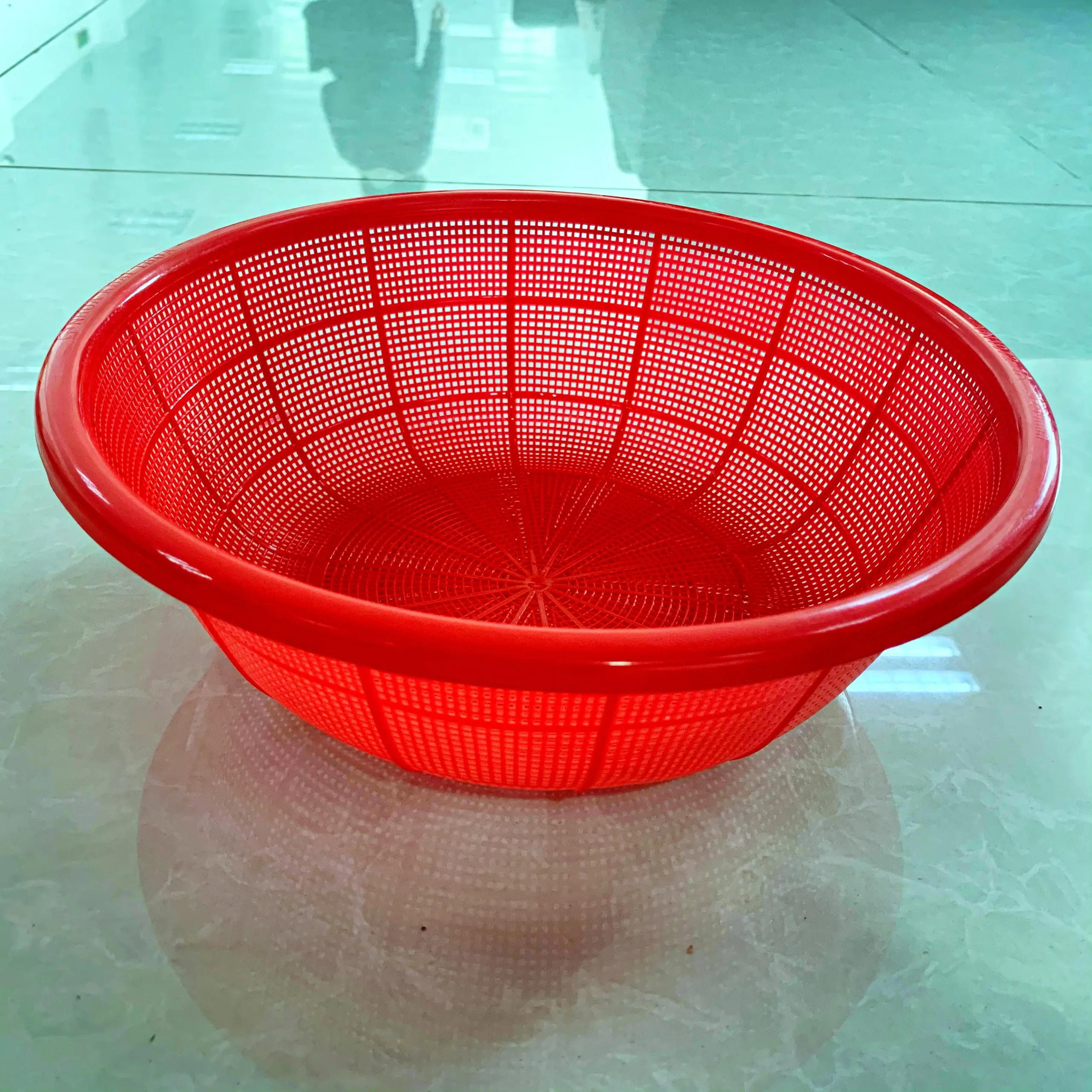 High Quality Plastic Basket ( 2T8 280*100 )