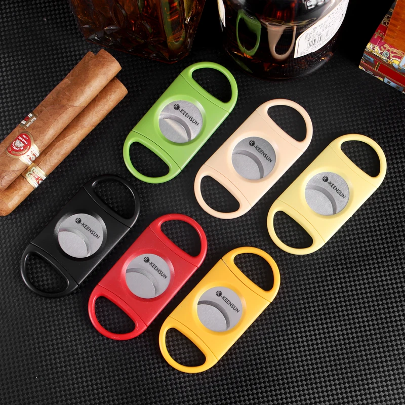 2024 new design hot sale colorful luxury custom Logo plastic cigar cutter black cigar lighter with built in cigar cutter