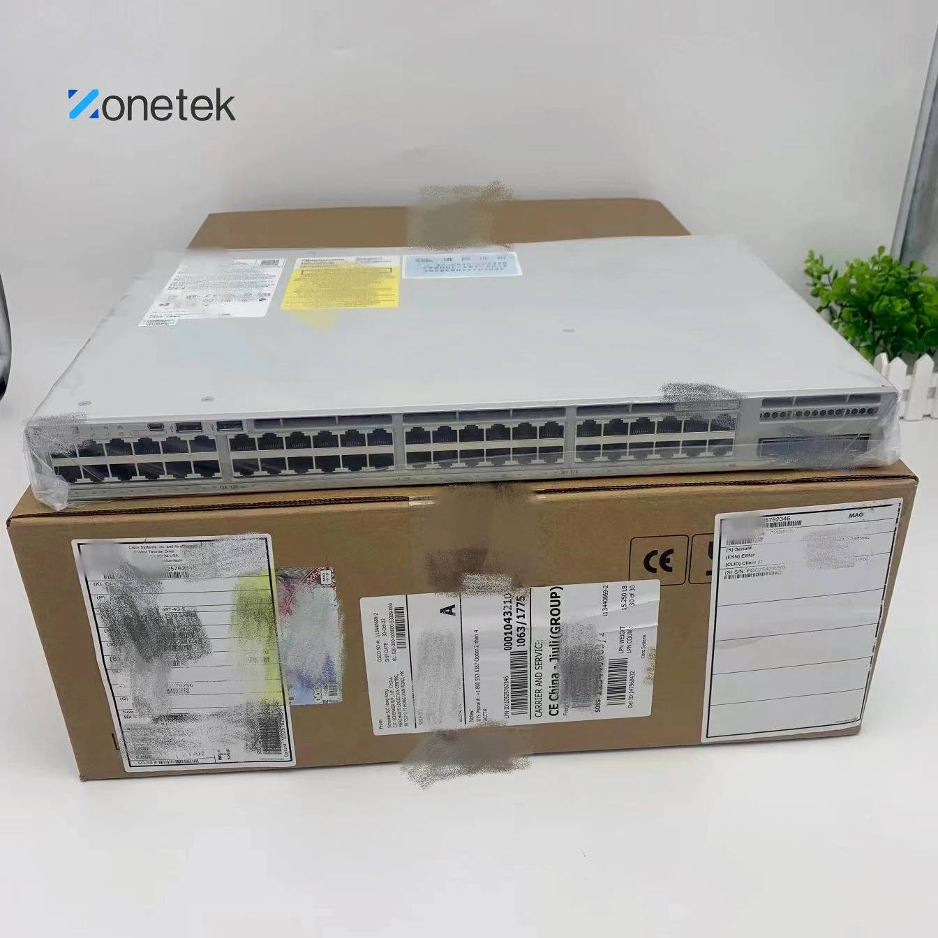 Новый сетевой коммутатор серии C9200 48-портовый с преимуществом сети C9200-48T-E готов к отправке