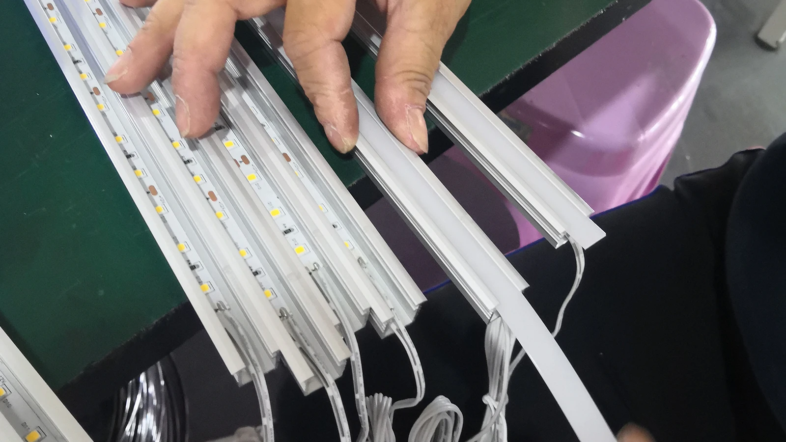 aluminum led profile recessed strip led lights for inside kitchen cabinets