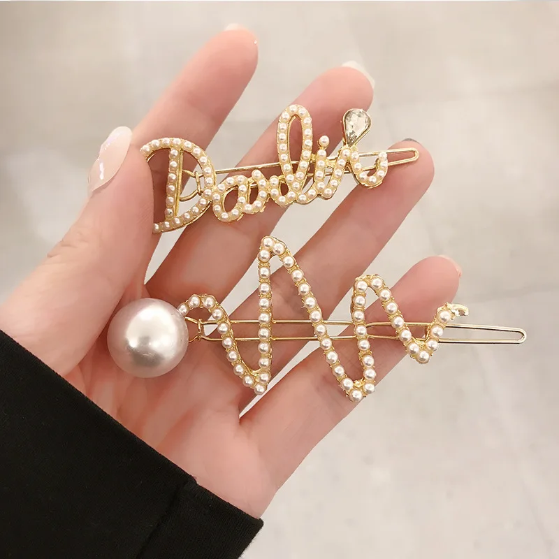 Wholesale Retro Palace Style Headdress Pearl Crystal Hairpin For Ladies