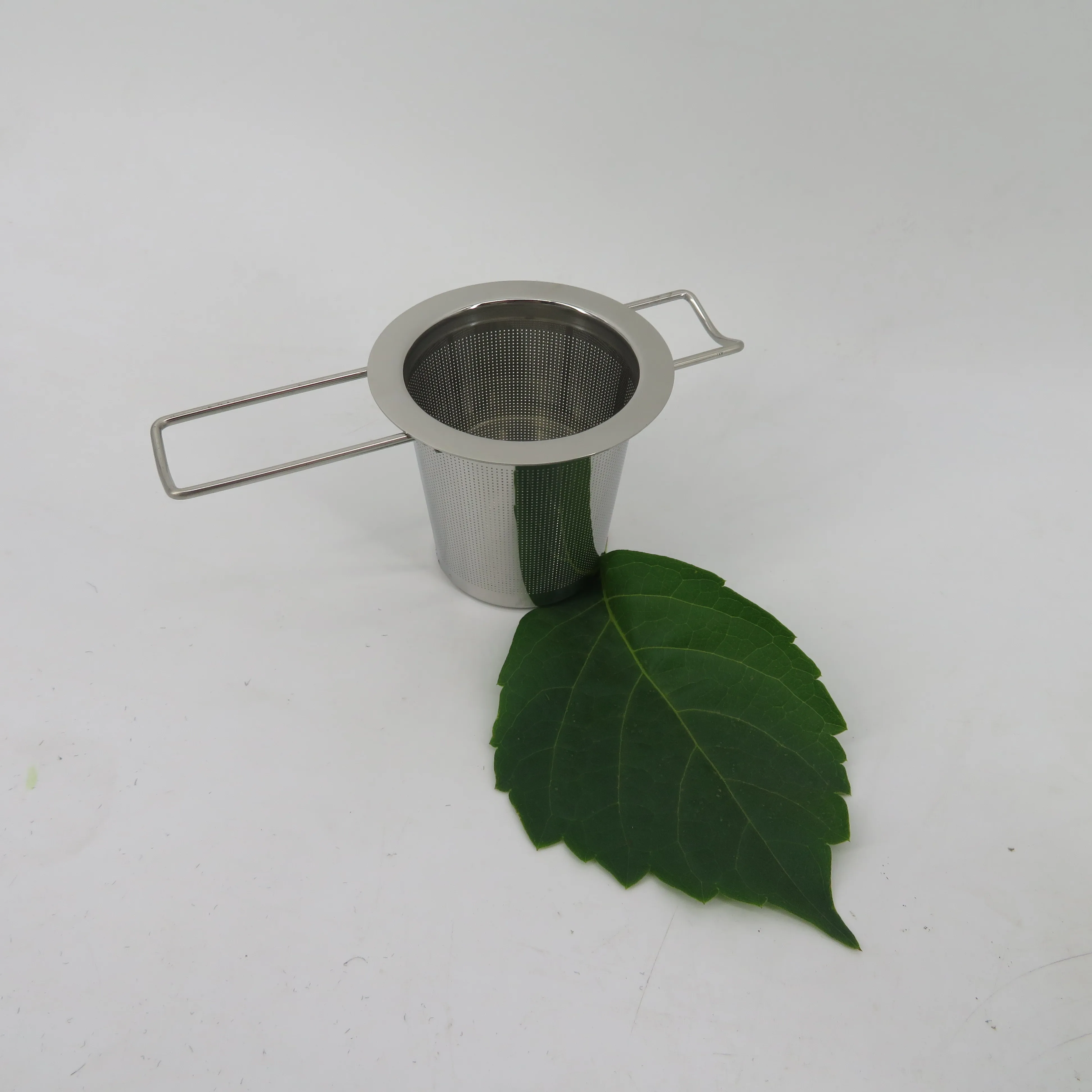 Double fine mesh stainless steel loose leaf tea infuser strainer with handle