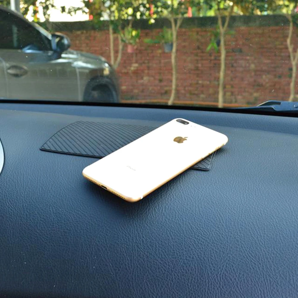 
Factory Direct Customized Eco-Friendly Plastic Carbon Fiber-like Car Non Slip Mat 