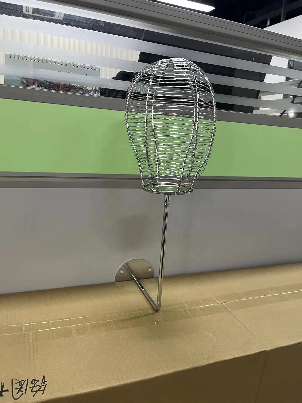 Wire Hats Display Holder Wall Mounted Wig Display Rack Storage Holder / Silver Wigs Display Head Metal Women for Boutique Gold