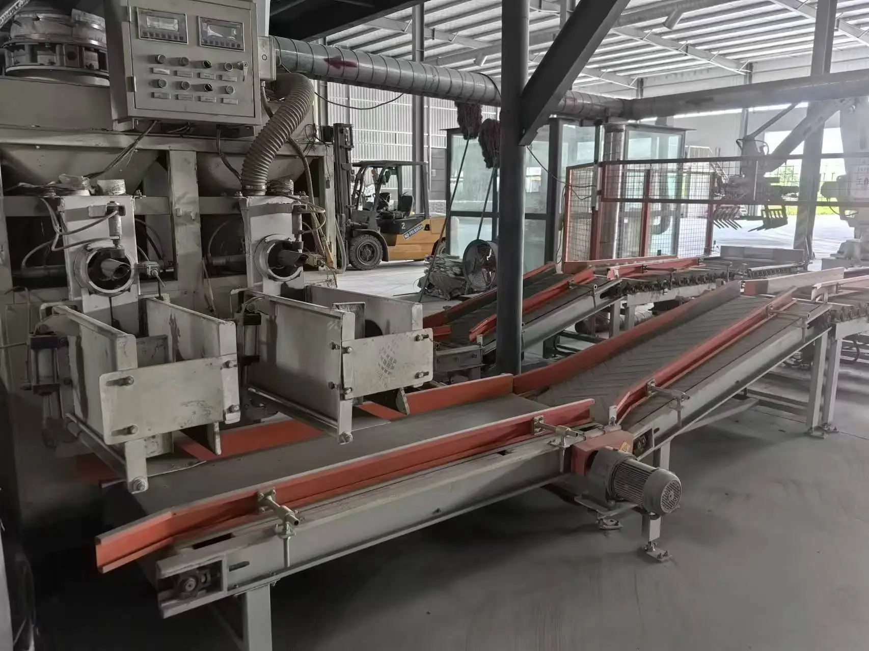 Wholesale Modern Strong Adhesive Waterproof Construction Glue Hot Selling Exterior Ceramic Tile Back Interior Cement Mortar