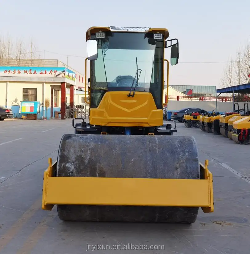 Road Roller 6000KG Diesel Vibratory Mini Road Roller Compactor