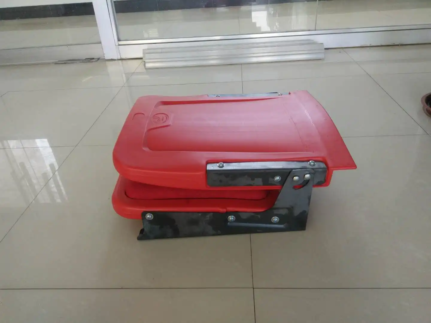 Soft Cushion Folding Auditorium Stadium Bleacher HDPE Foldable Chair Seat for Sports