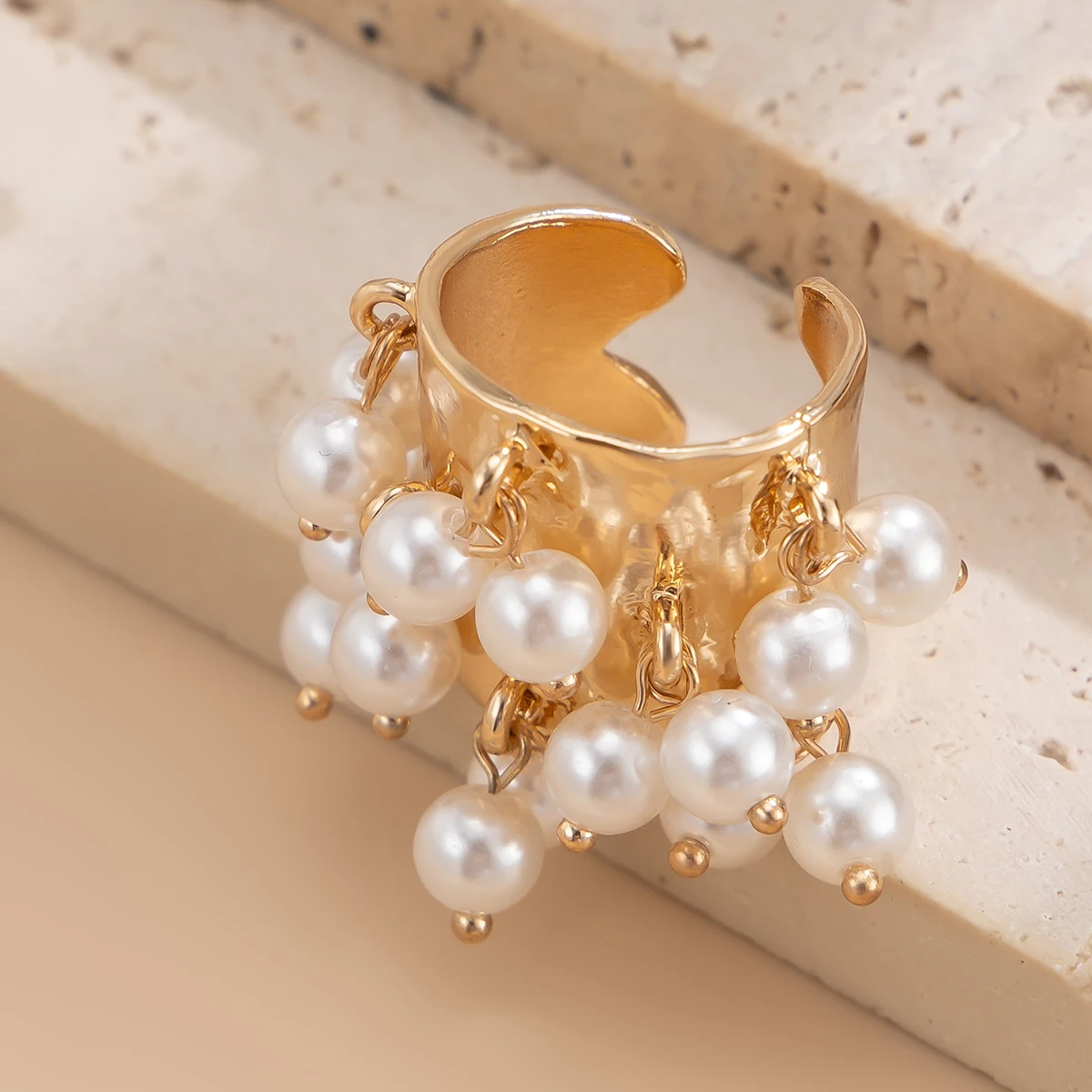 Vintage Design Turquoise Imitated Pearl Wide Face Open Rings for Women Trendy Lady Street Peach Heart Ring Fashion Jewelry Gifts