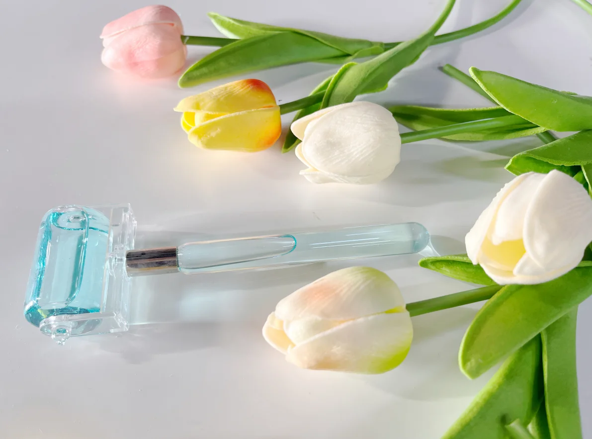 Reusable good price cooling and hot compressing facial massager ice rollers with customized logo