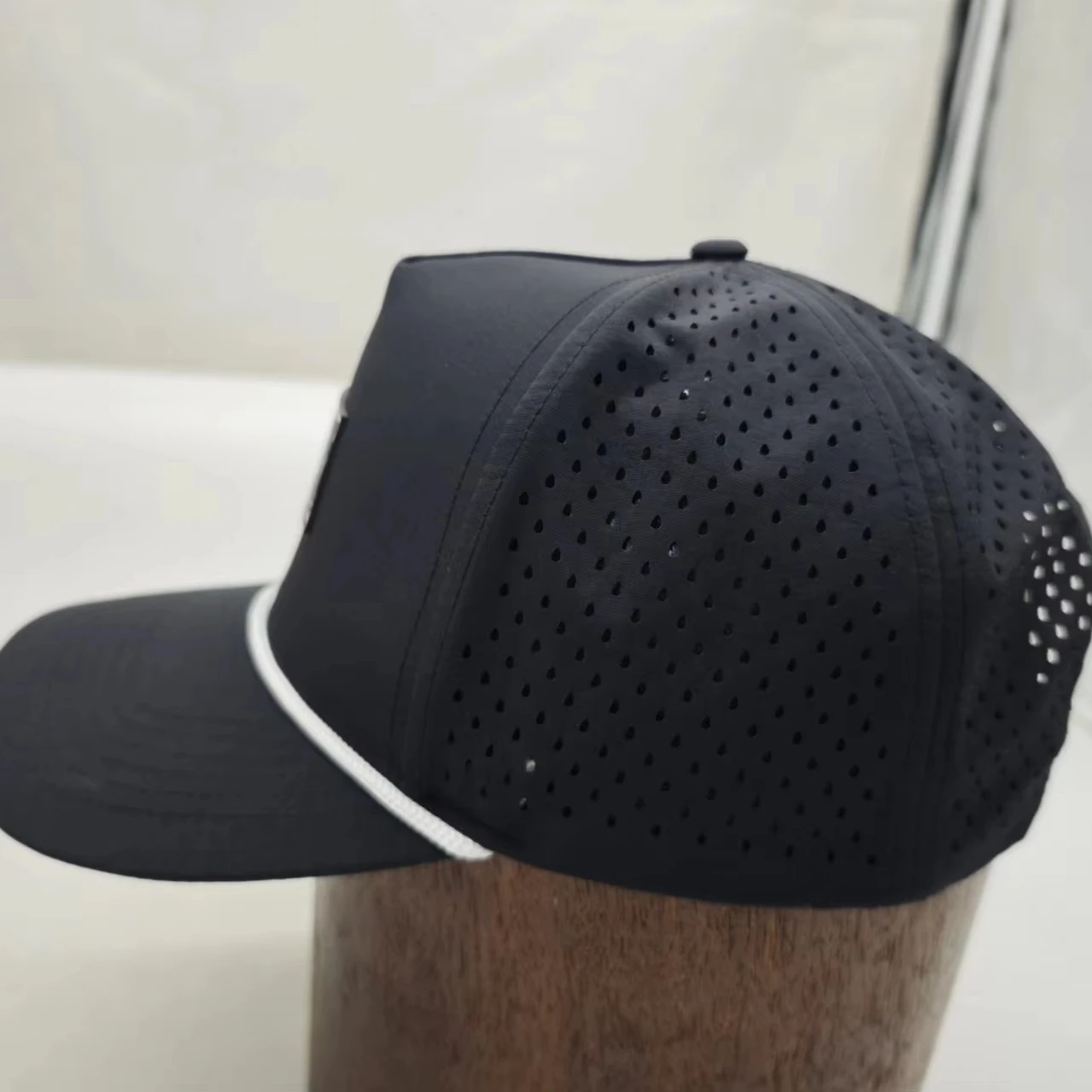 Custom Embroidery Rubber Patch Logo Golf Gorras Nylon Perforated Sport Cap 5 Panel Baseball Waterproof Snapback Hats With Rope