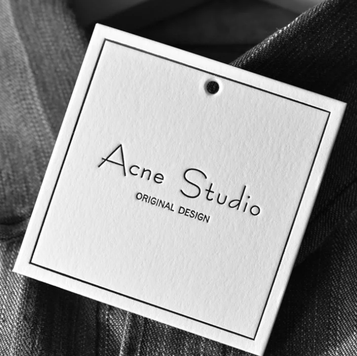 Wholesale 700g Stamping Brand Dress Custom Logo Tag for Clothing