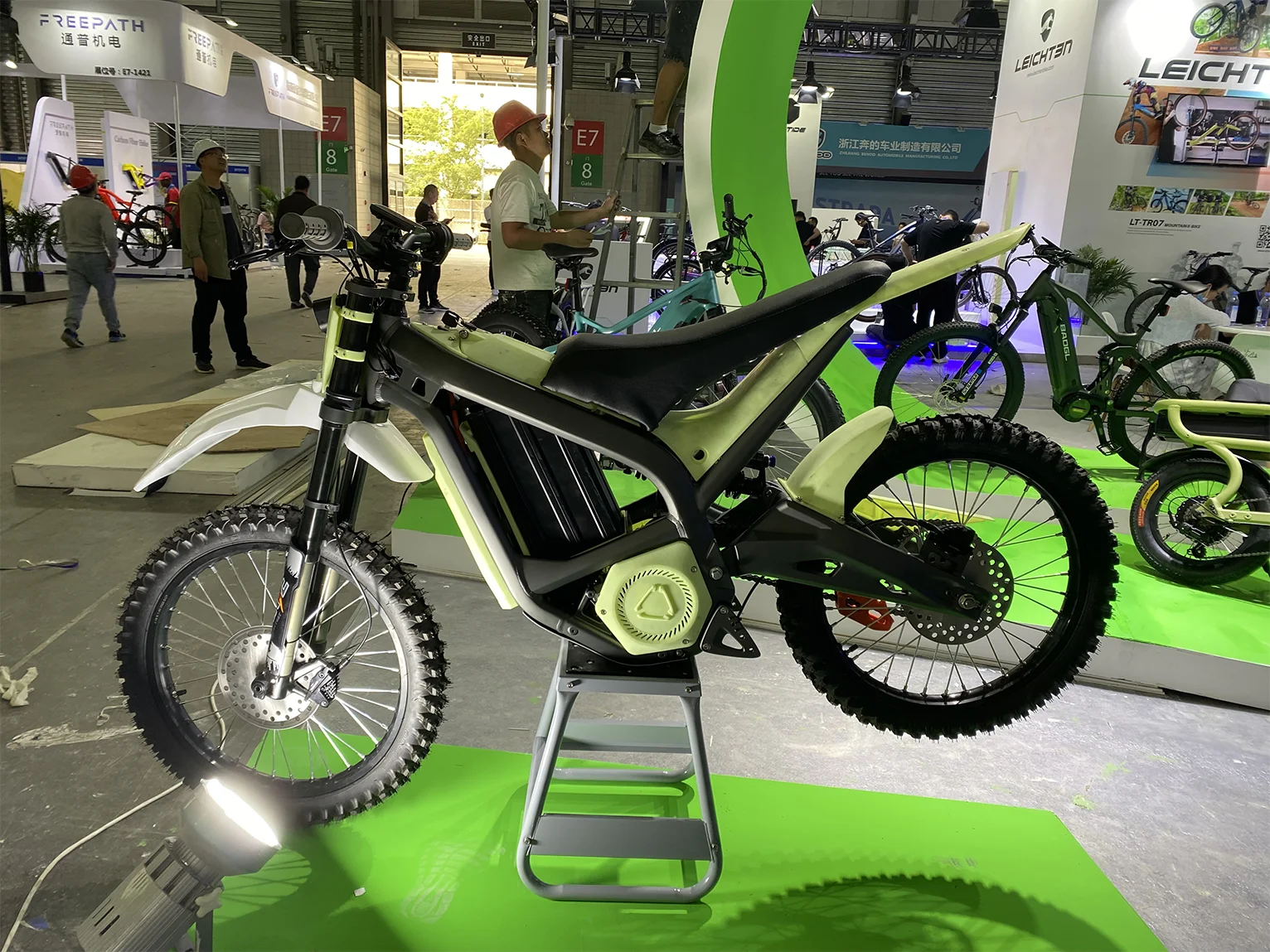 Outdoor sport full suspension electric bicycle retro vintage ATV08 bafang ultra comfort fat bike