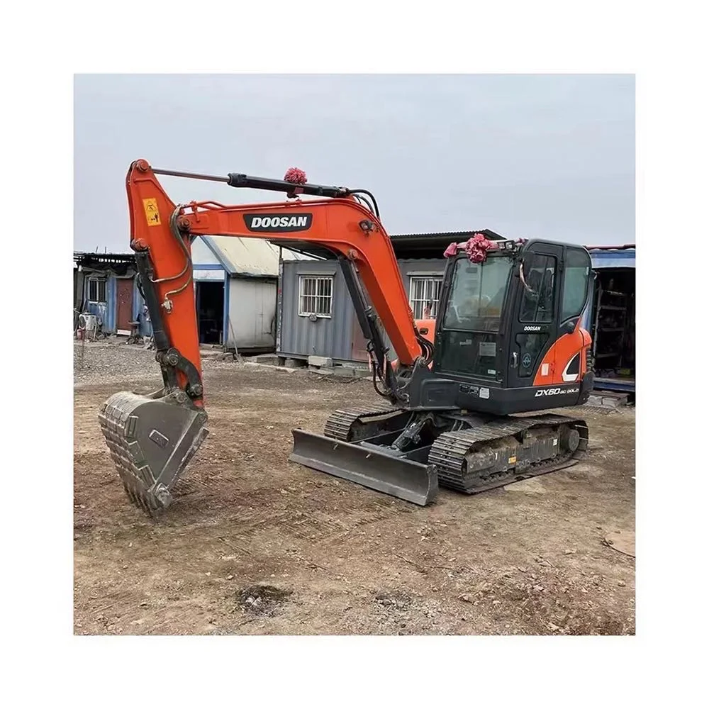 Good quality cheap used excavator doosan60 daewoo 60 55 in korean