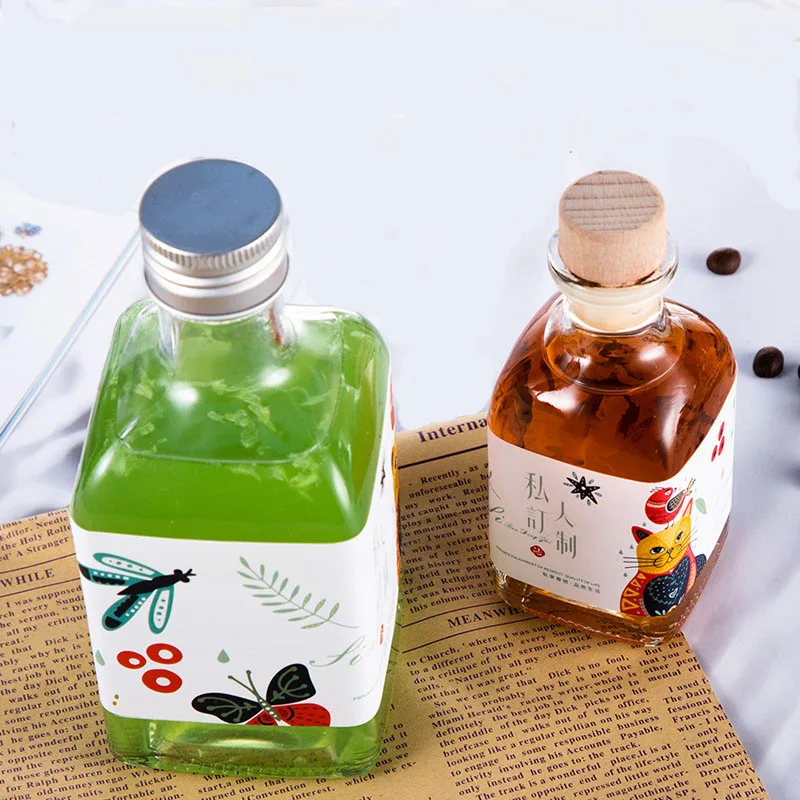 Custom 500ml Empty 700ml 250ml Stackable Square Flat Whiskey Lliquor Vodka Transparent Wine Glass Bottle Litre Bottle With Lid