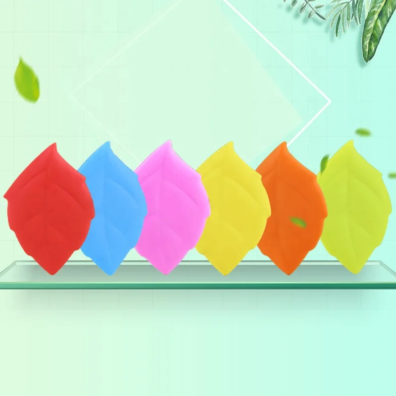 High Quality Portable Camping Silicone Maple Leaf shape Cup Drinking Foldable Cup for Kids