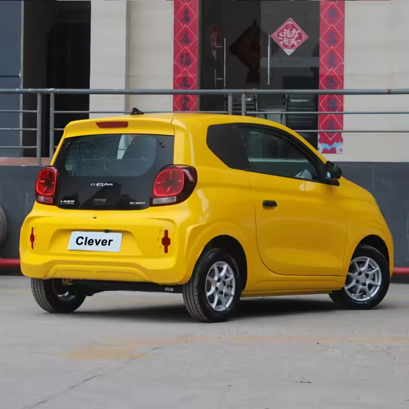 Low price automobile Roewe Clever 3 door 4 seater mini ev car 4 wheel electric car in sale